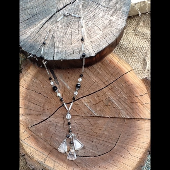 Jewelry - Vintage Bead Necklace